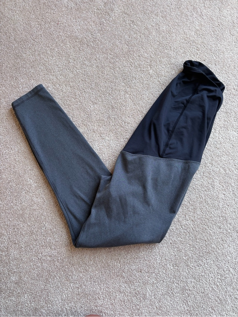 Maternity leggings-cropped